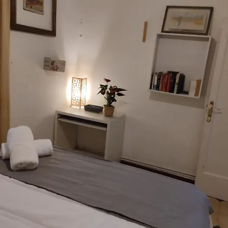 Διαμέρισμα Gaudi 51 *