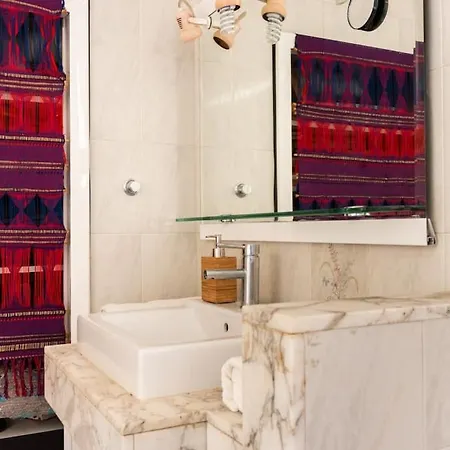 Apartamento Gaudi 51 *